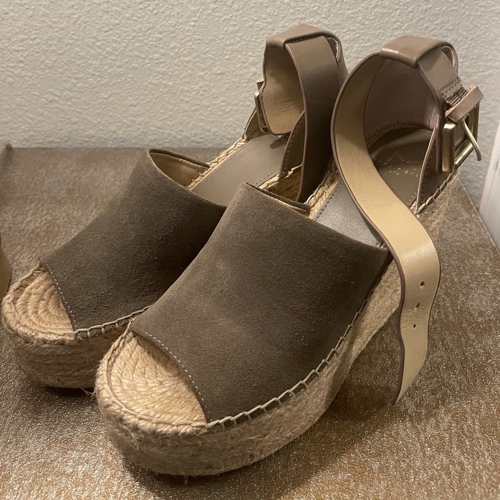 Marc fisher alida wedges